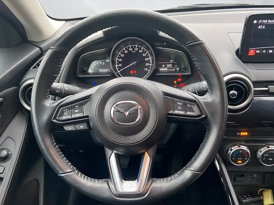 Mazda 2 - Thumbnail 12