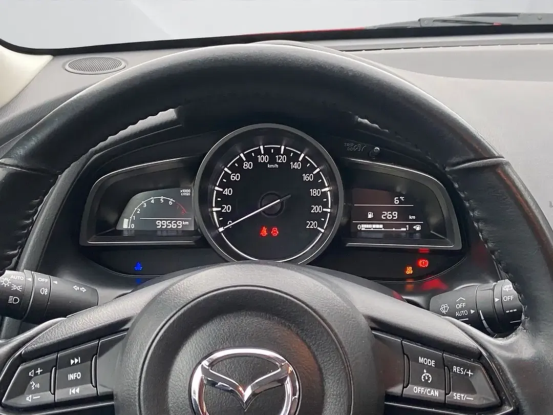 Mazda 2 - Thumbnail 13