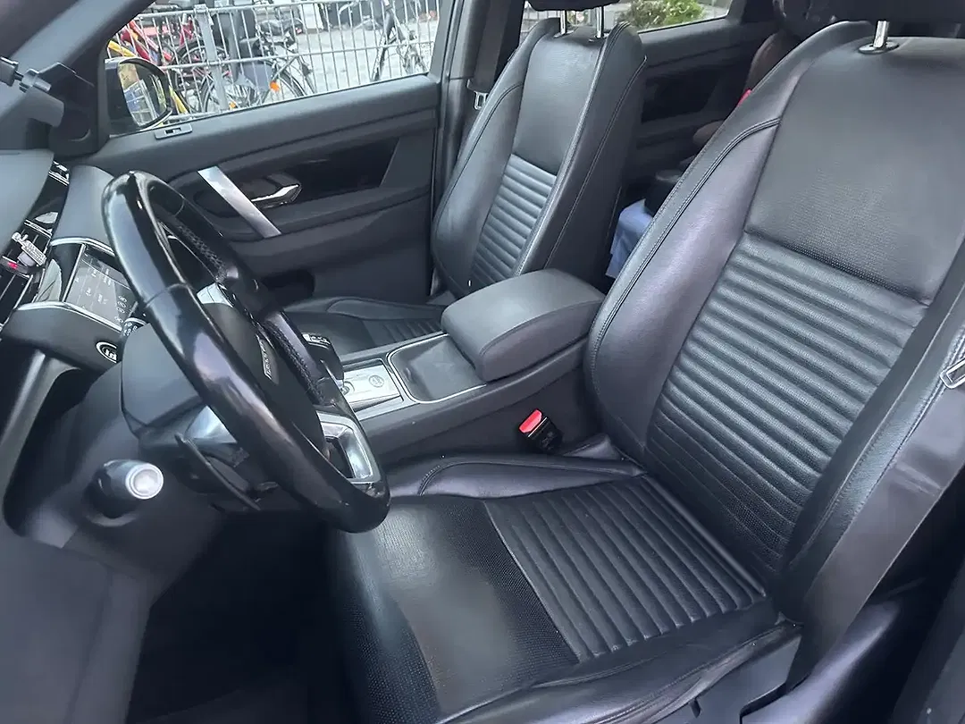 Land Rover Discovery - Thumbnail 4