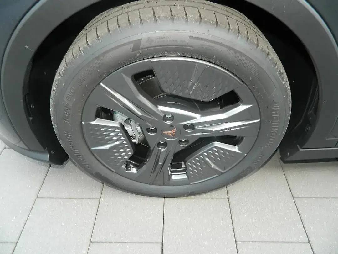 CUPRA Raval - Thumbnail 4