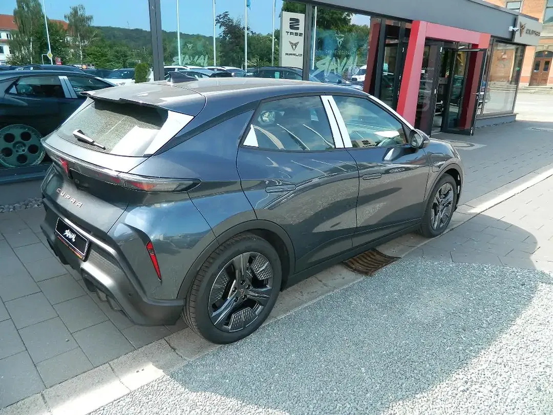 CUPRA Raval - Thumbnail 6