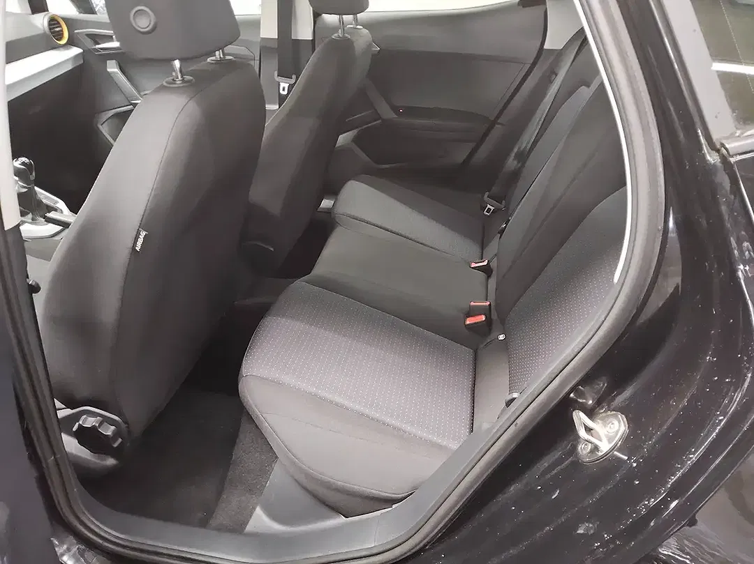 SEAT Arona - Thumbnail 12