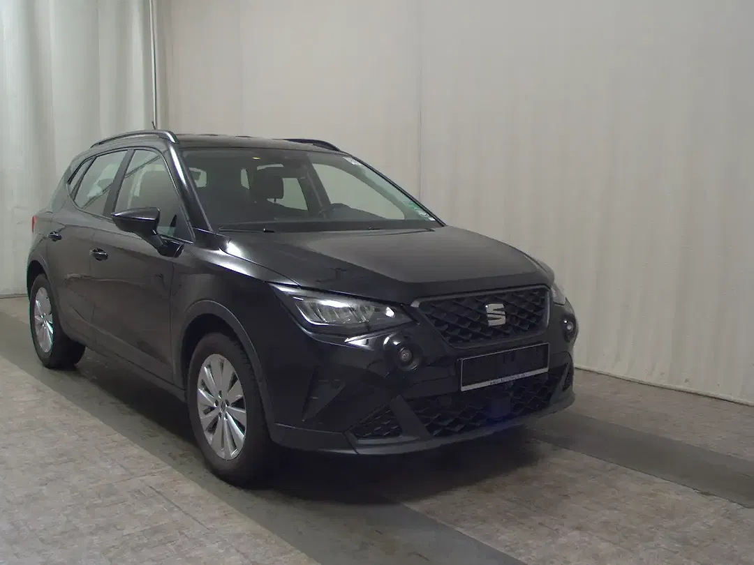 SEAT Arona - Thumbnail 3