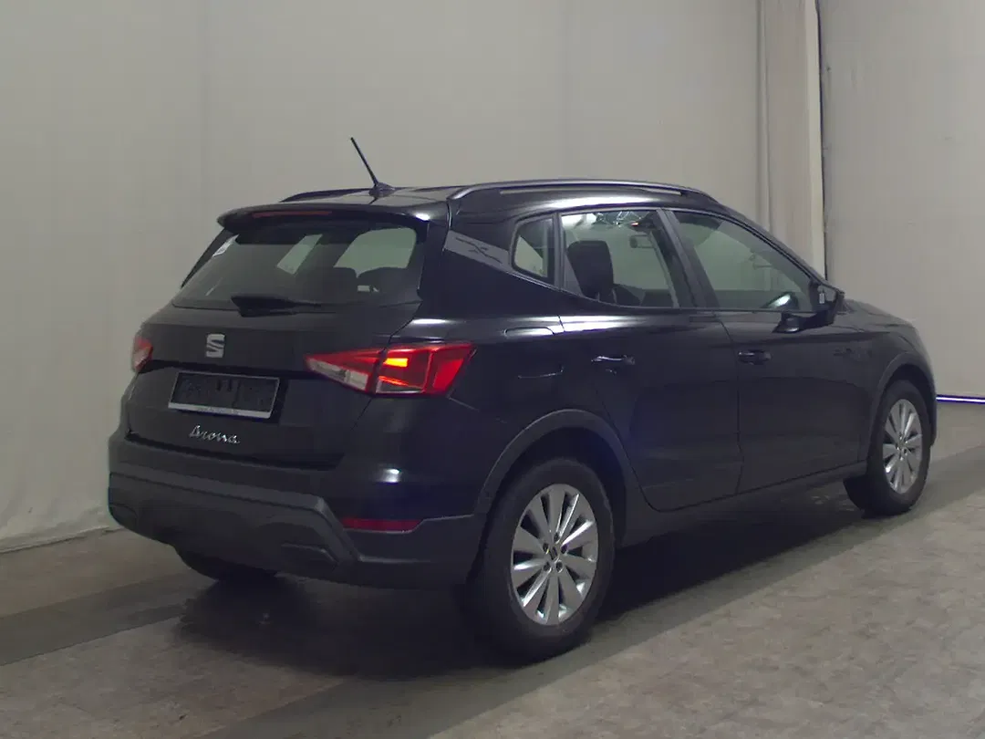SEAT Arona - Thumbnail 4