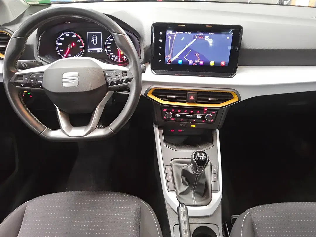 SEAT Arona - Thumbnail 5