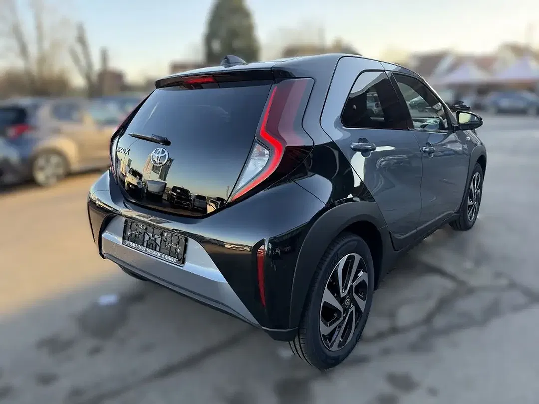 Toyota Aygo X - Thumbnail 4