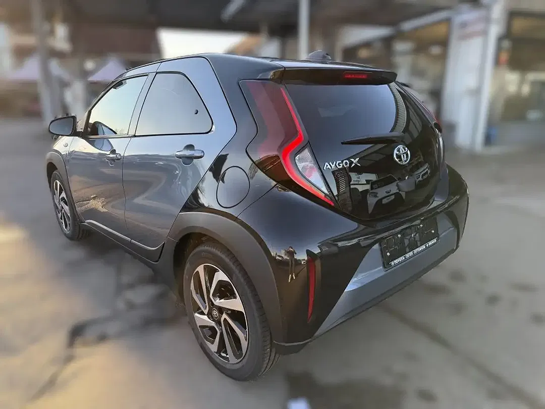 Toyota Aygo X - Thumbnail 6