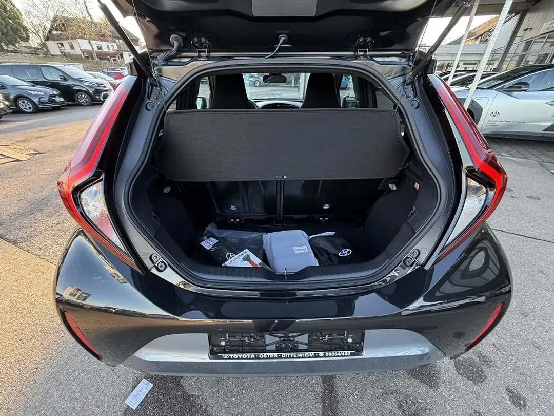 Toyota Aygo X - Thumbnail 8