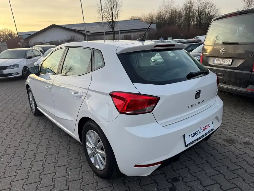 SEAT Ibiza - Thumbnail 4