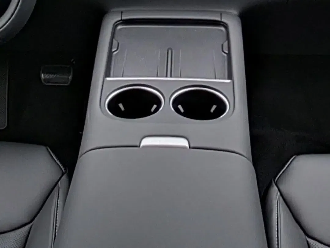 Xpeng G6 - Thumbnail 10