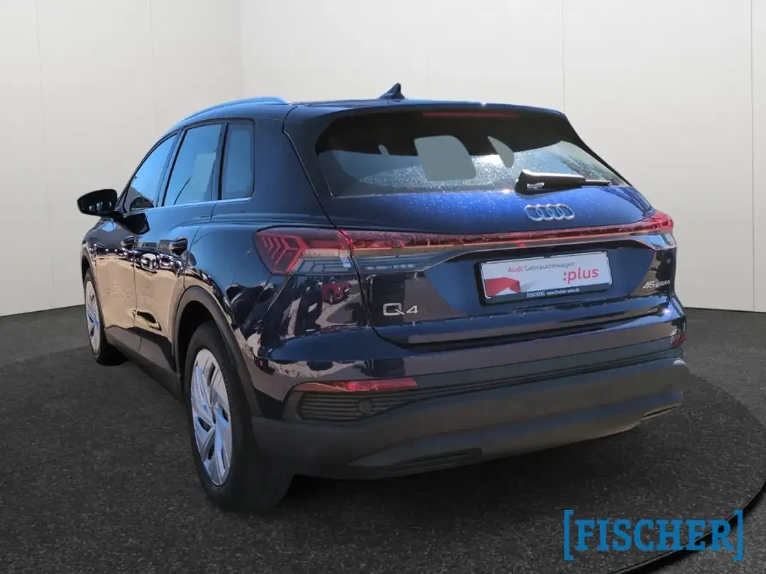 Audi Q4 e-tron - Thumbnail 4