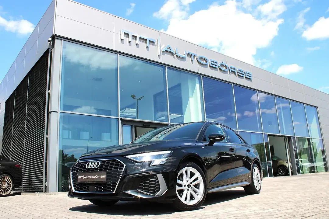 Audi A3 - Thumbnail 1
