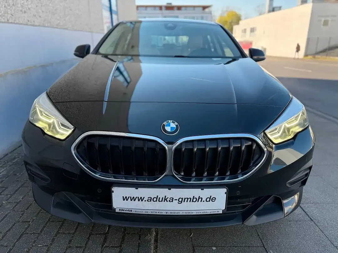 BMW 216 - Thumbnail 4