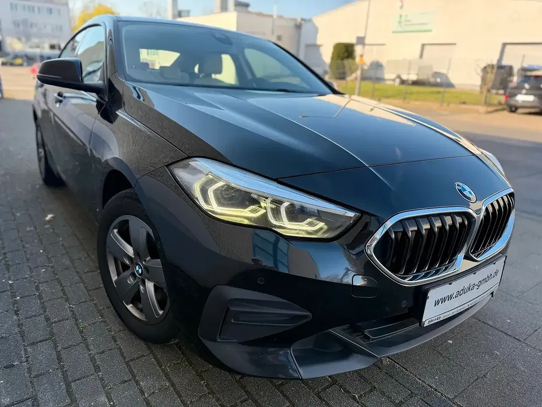 BMW 216 - Thumbnail 5
