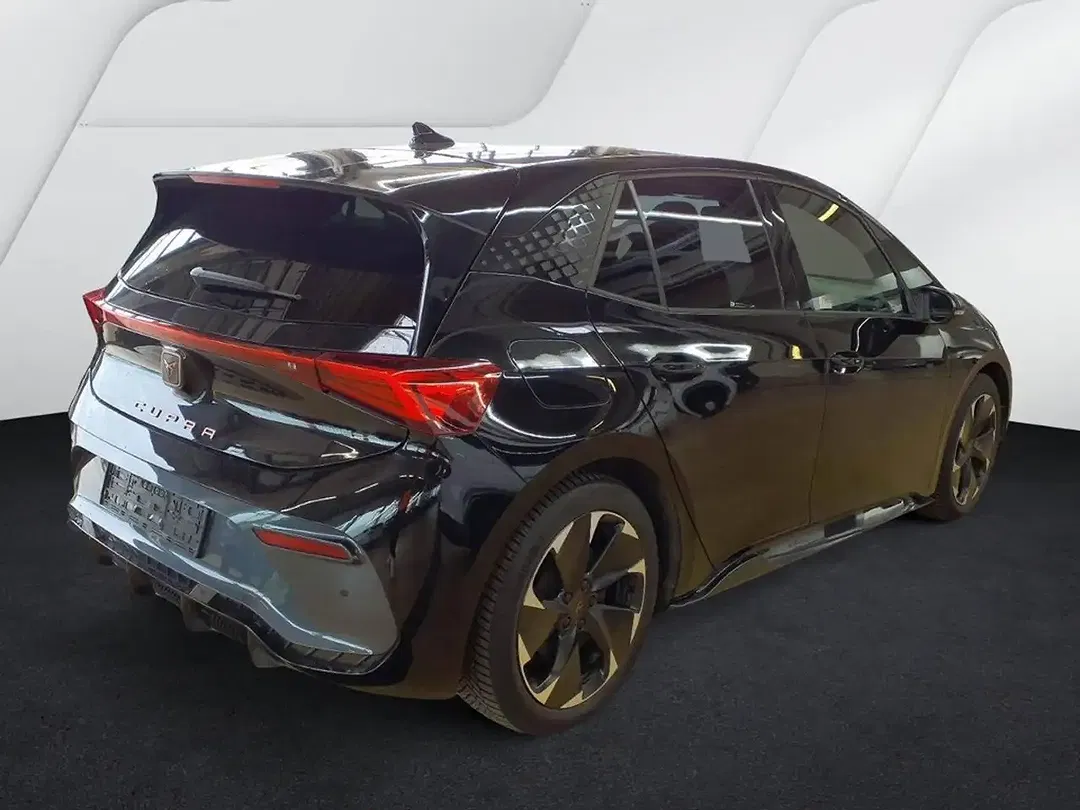 CUPRA Born - Thumbnail 2