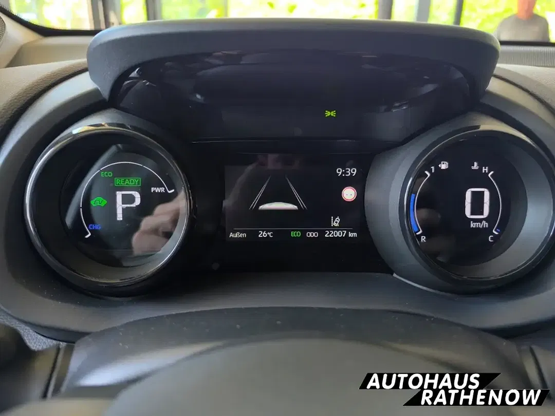 Mazda 2 - Thumbnail 11