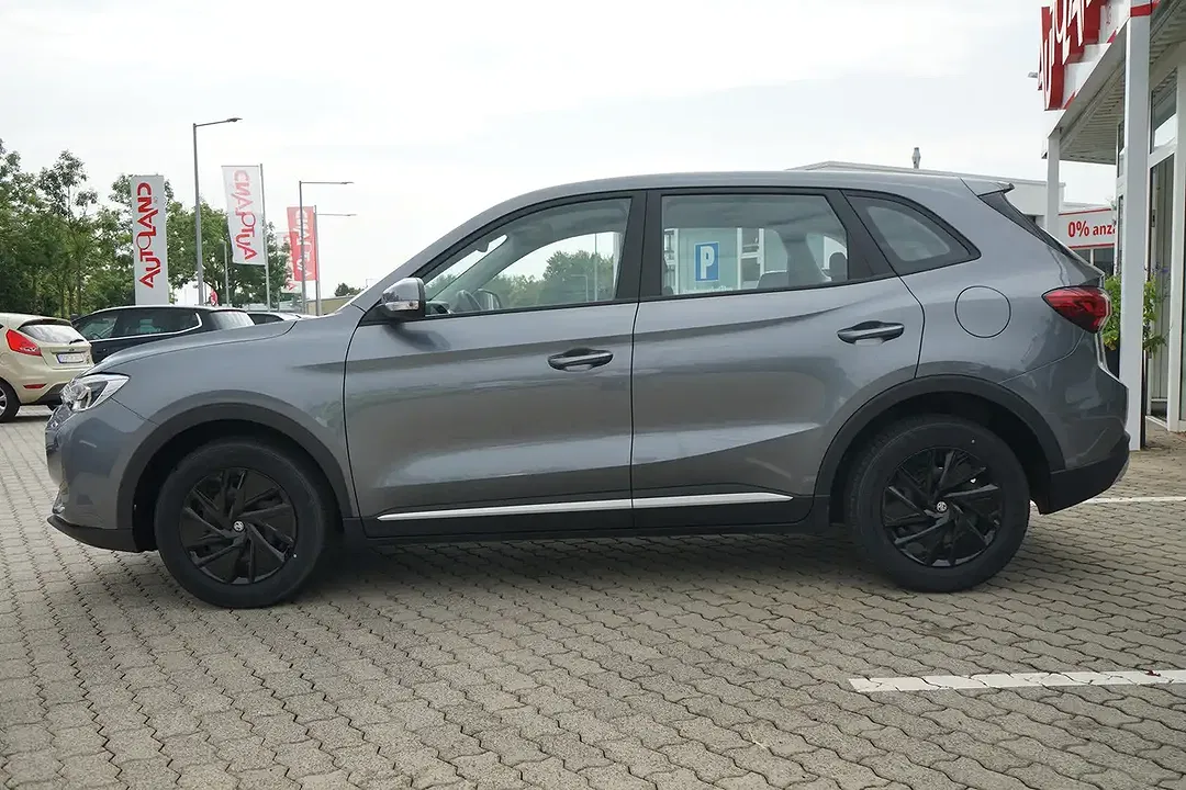 MG ZS - Thumbnail 3