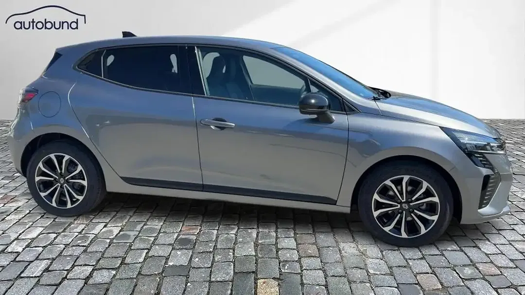 Renault Clio - Thumbnail 4