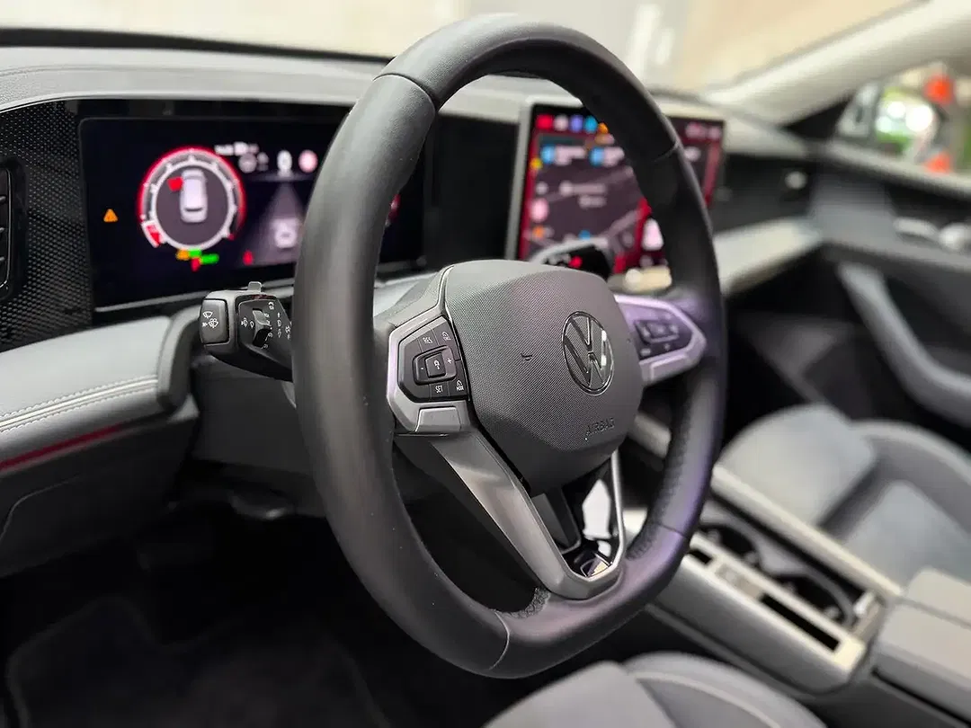 Volkswagen Passat Variant - Thumbnail 10