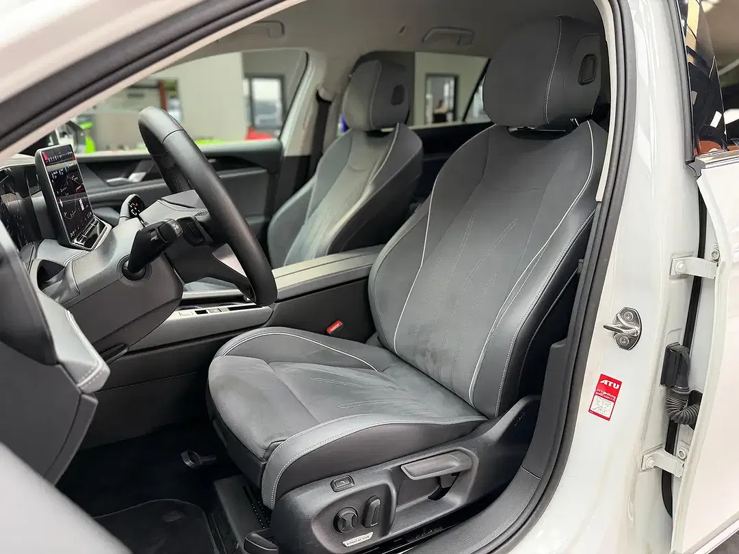Volkswagen Passat Variant - Thumbnail 13