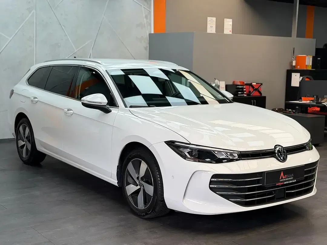 Volkswagen Passat Variant - Thumbnail 2
