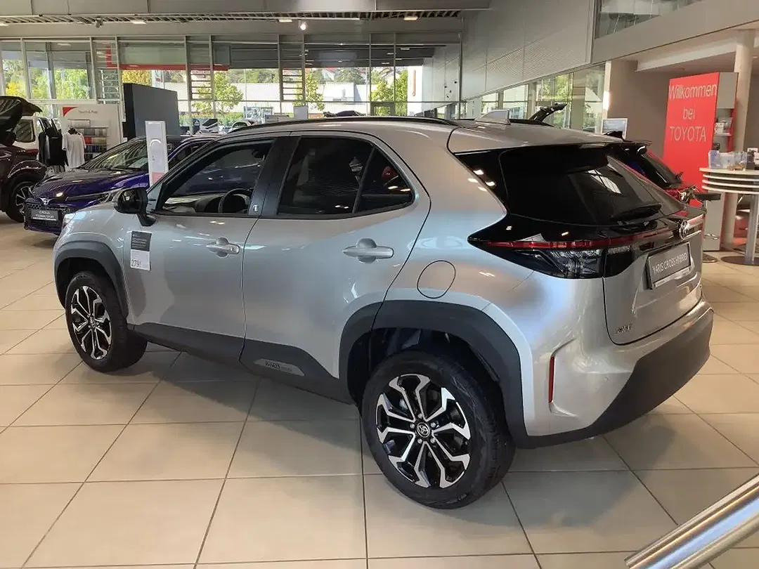 Toyota Yaris Cross - Thumbnail 7