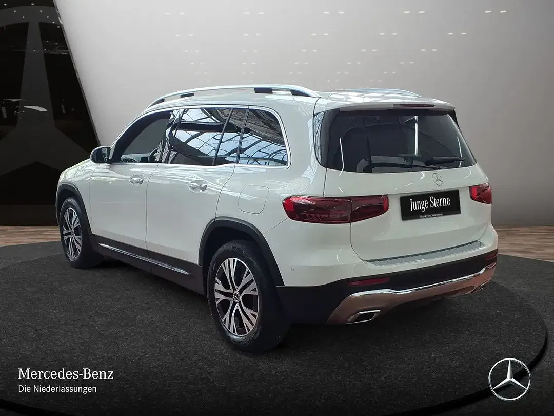 Mercedes-Benz GLB 250 - Thumbnail 9