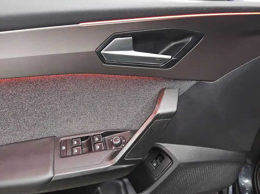 SEAT Leon - Thumbnail 6