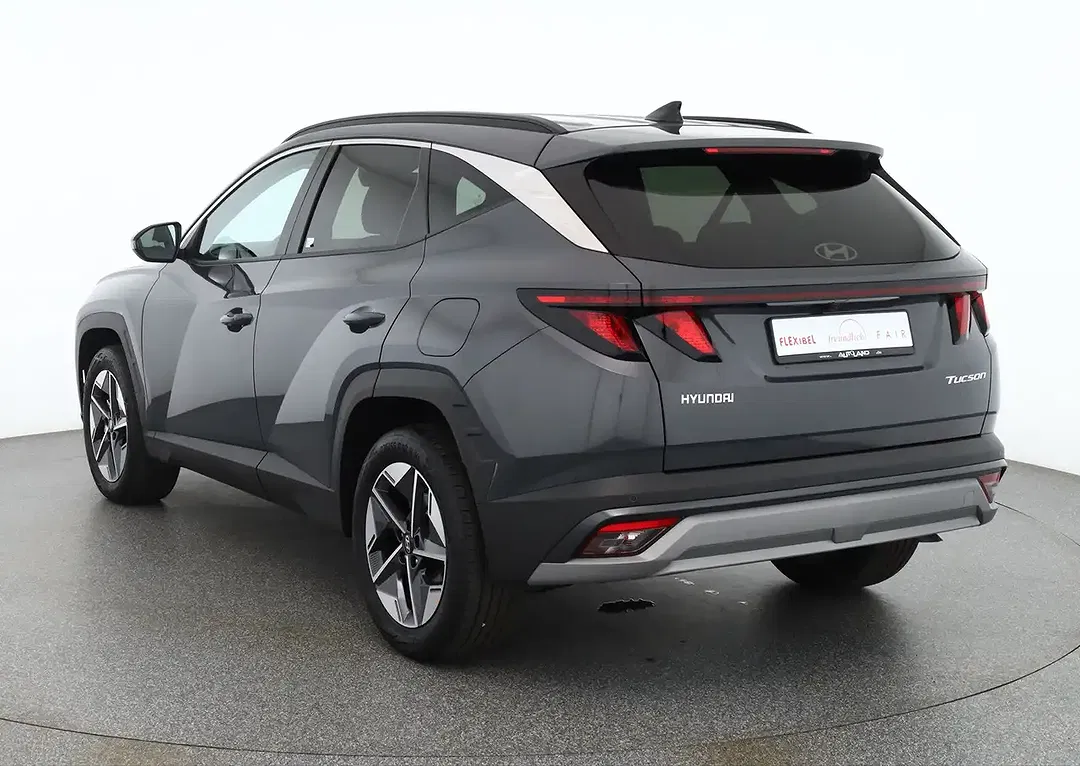 Hyundai TUCSON - Thumbnail 2