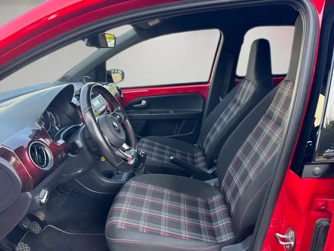 Volkswagen up! - Thumbnail 11