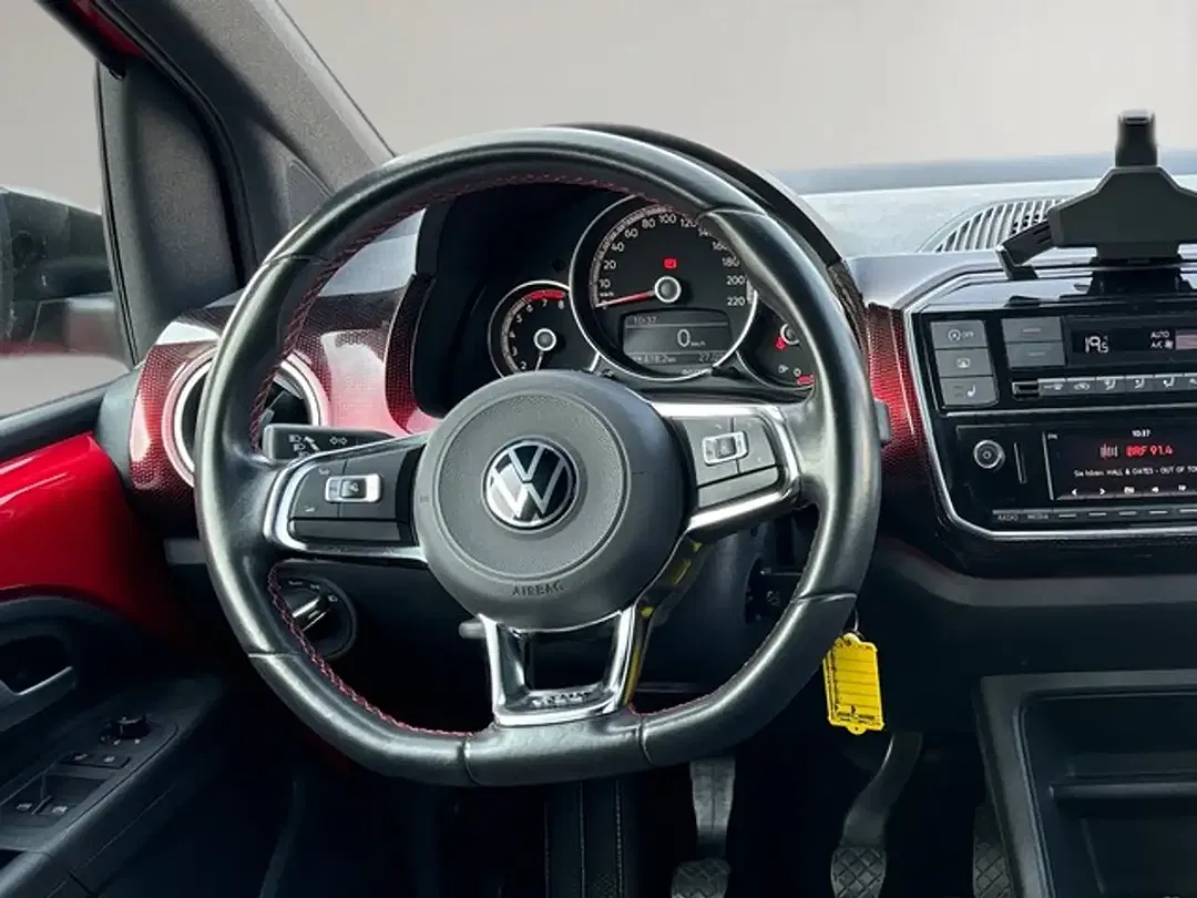 Volkswagen up! - Thumbnail 13