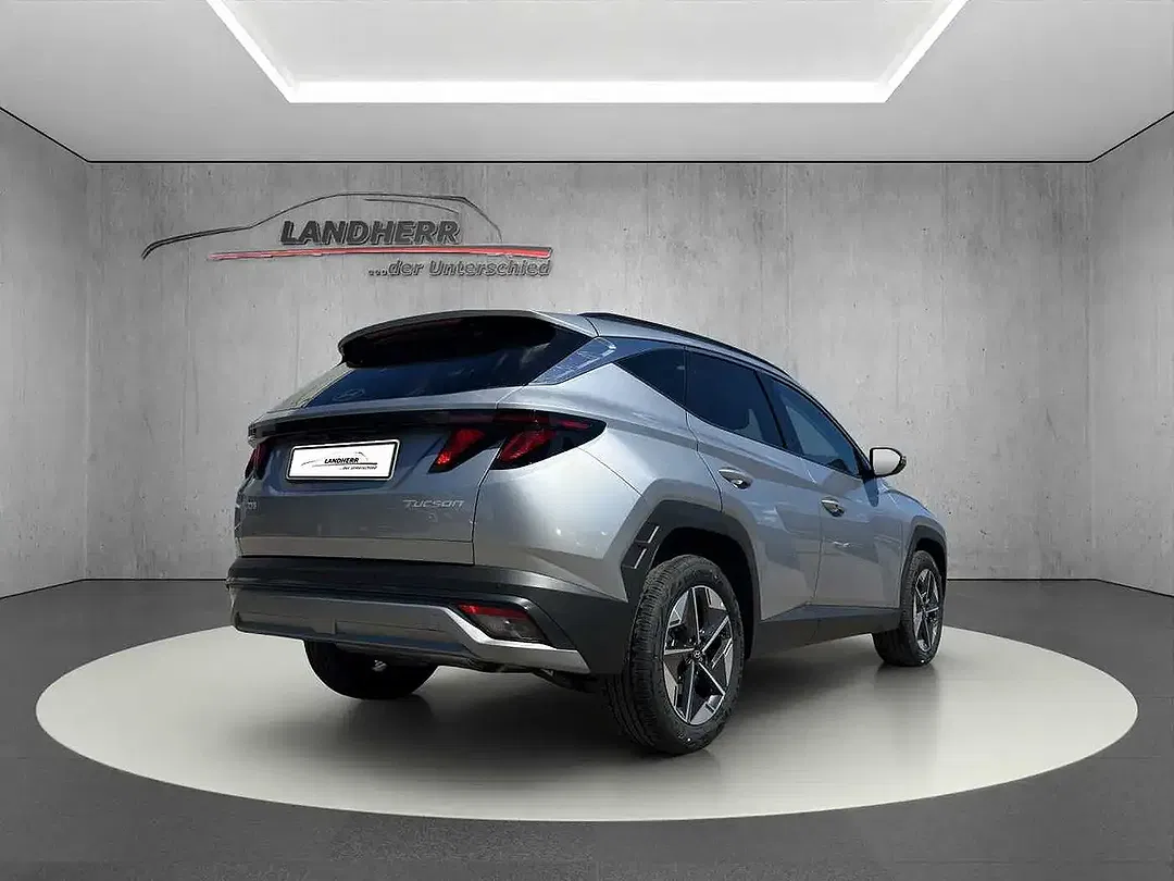 Hyundai TUCSON - Thumbnail 3