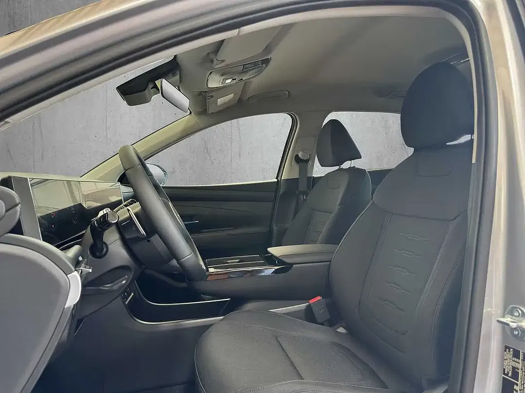 Hyundai TUCSON - Thumbnail 8