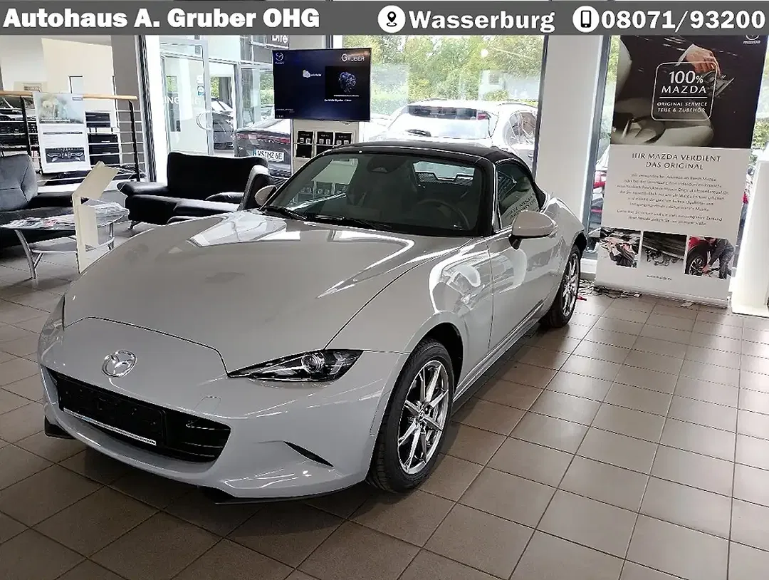 Mazda MX-5 - Thumbnail 1