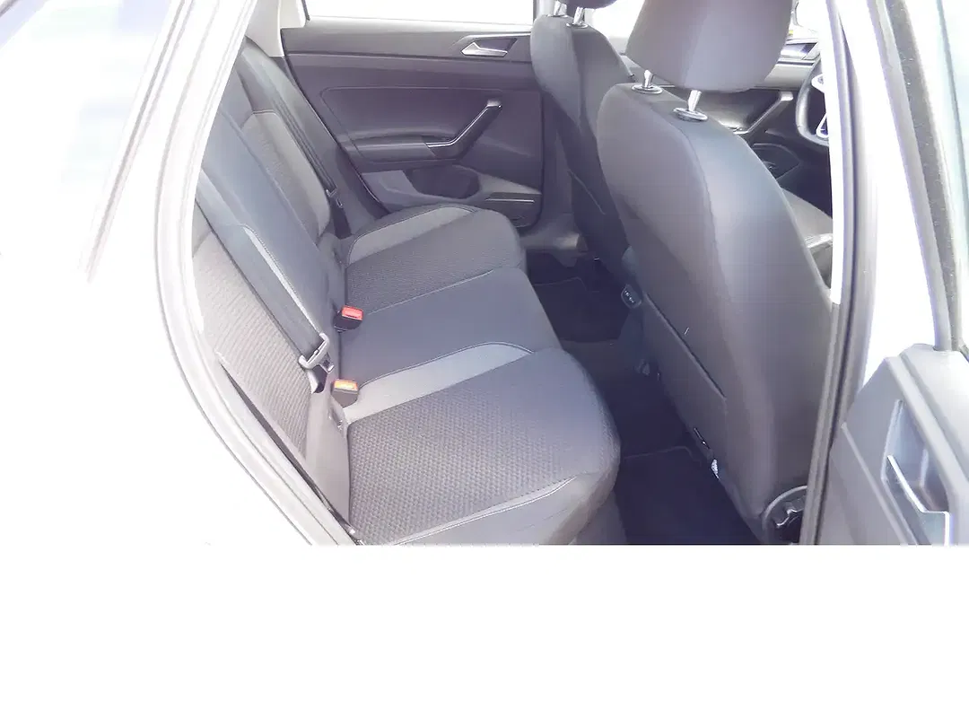 Volkswagen Polo - Thumbnail 16