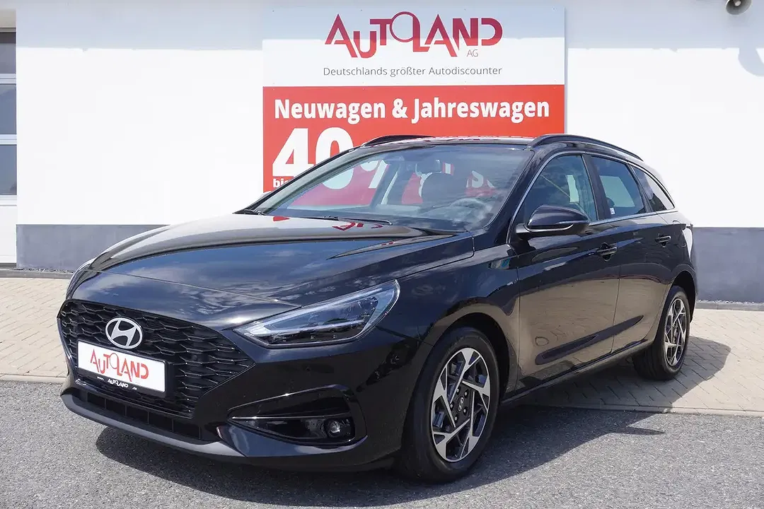 Hyundai i30 - Thumbnail 1