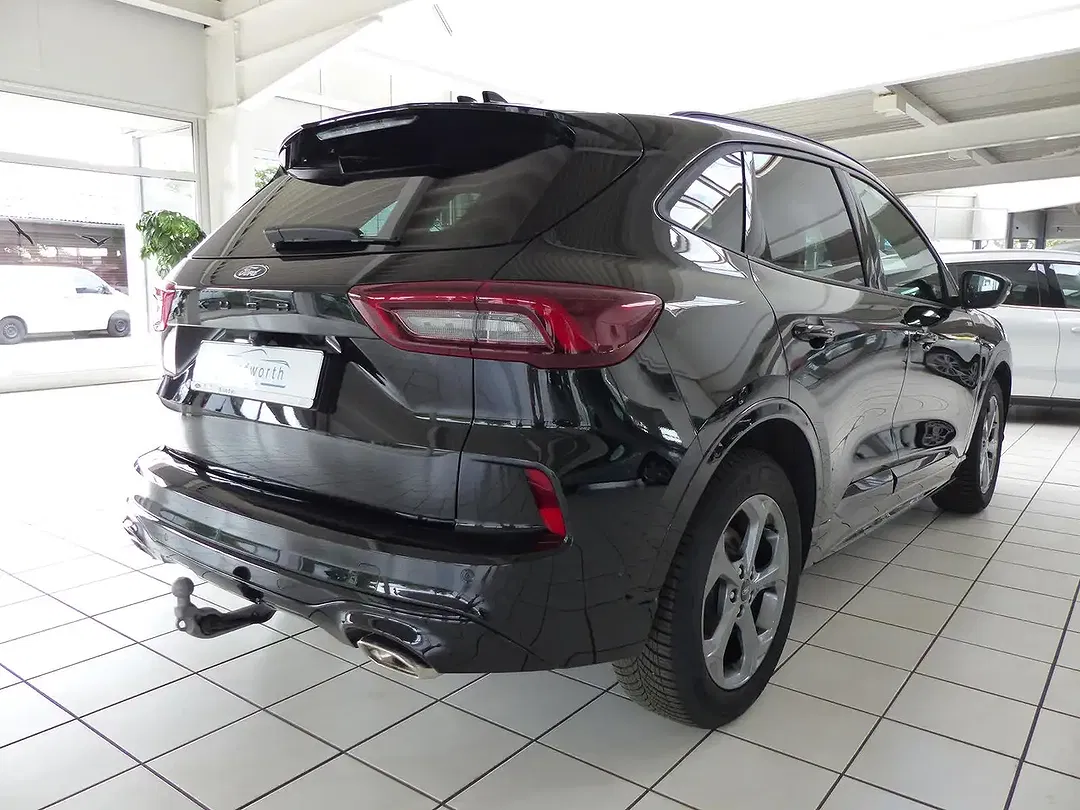 Ford Kuga - Thumbnail 3