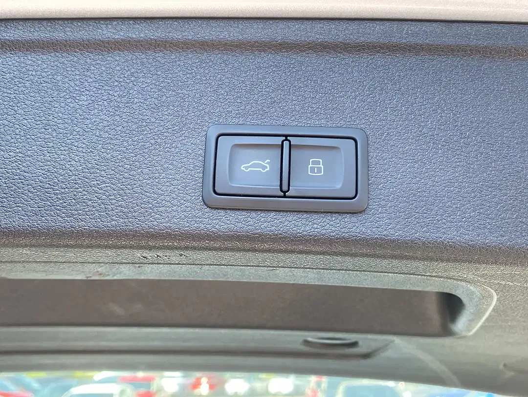 Audi A4 - Thumbnail 17