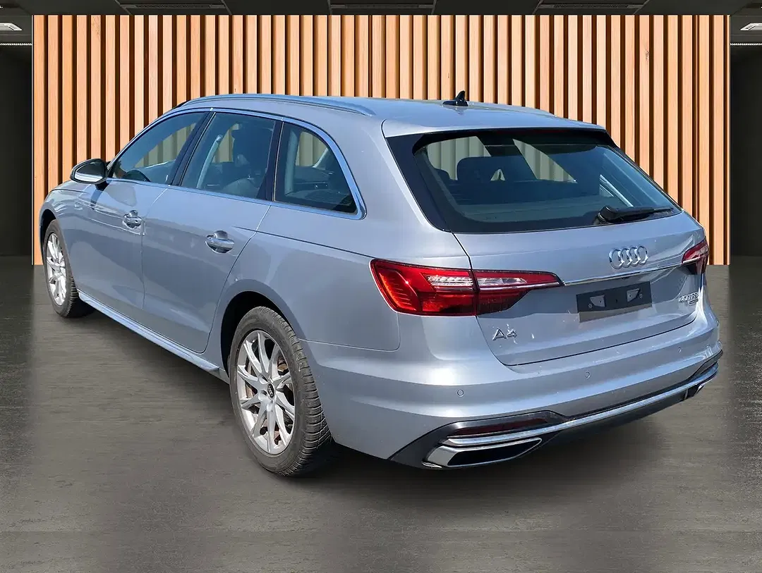 Audi A4 - Thumbnail 3