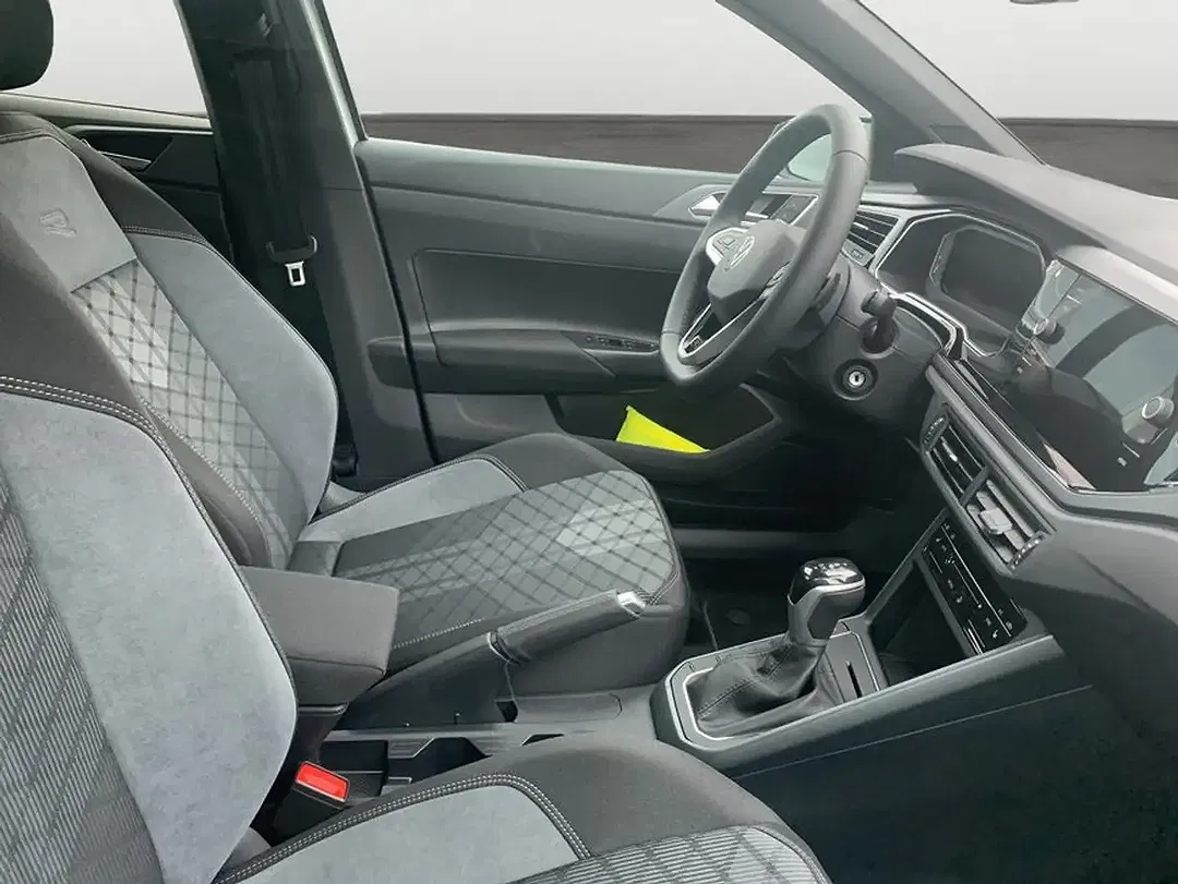 Volkswagen Polo - Thumbnail 8