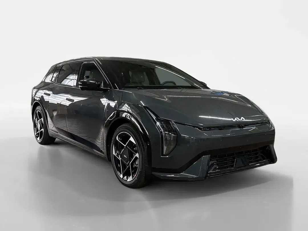 Kia EV4 - Thumbnail 6