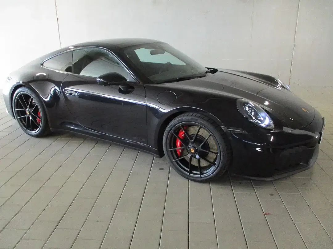 Porsche 911 T-Hybrid Carrera GTS - foto 1