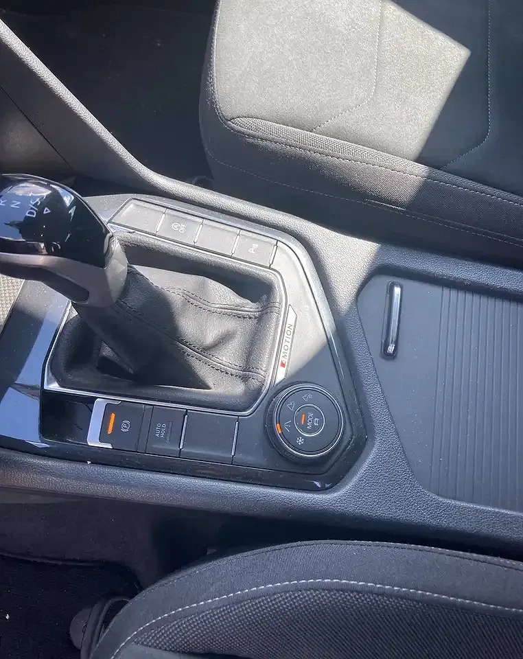 Volkswagen Tiguan - Thumbnail 10