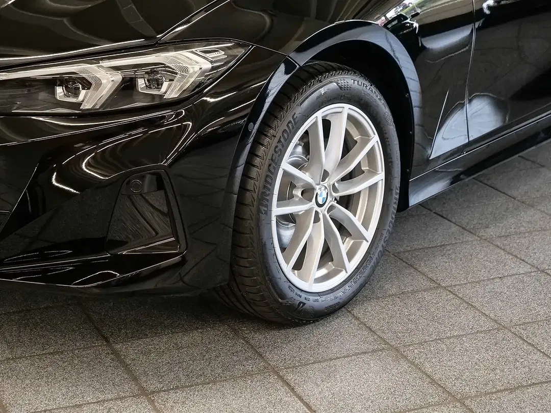 BMW 318 - Thumbnail 3