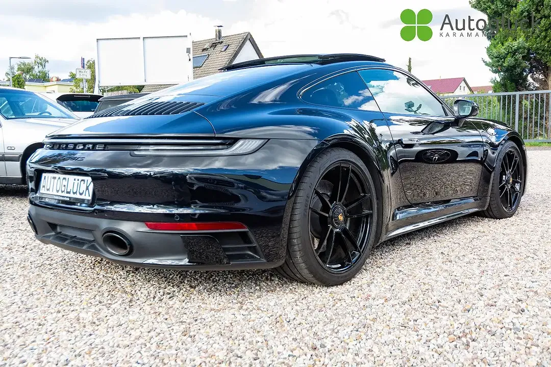 Porsche 911 - Thumbnail 5