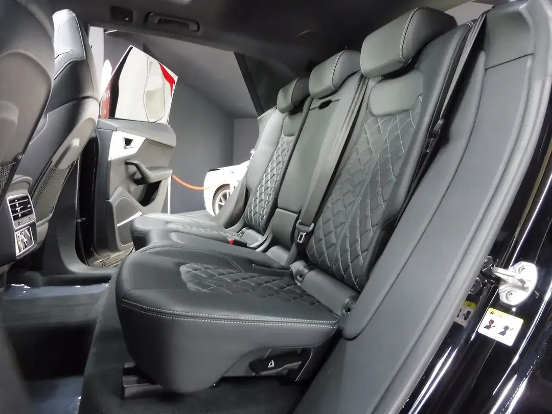 Audi SQ8 - Thumbnail 13