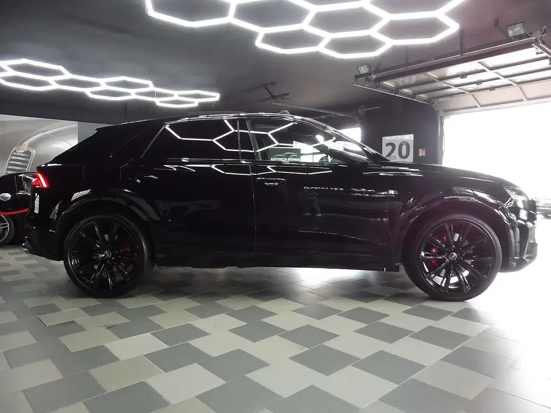Audi SQ8 - Thumbnail 5