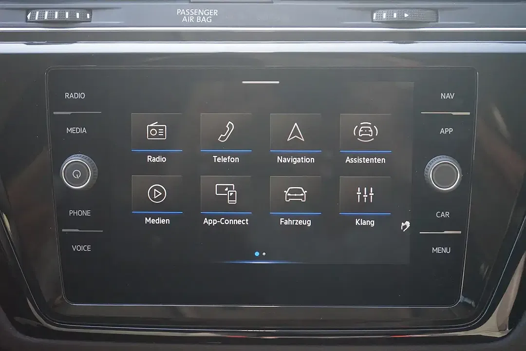 Volkswagen Touran - Thumbnail 9