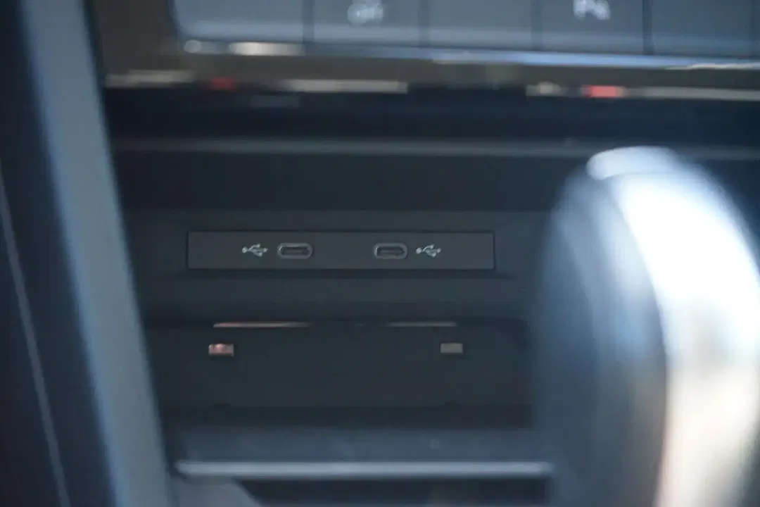 Volkswagen Touran - Thumbnail 13