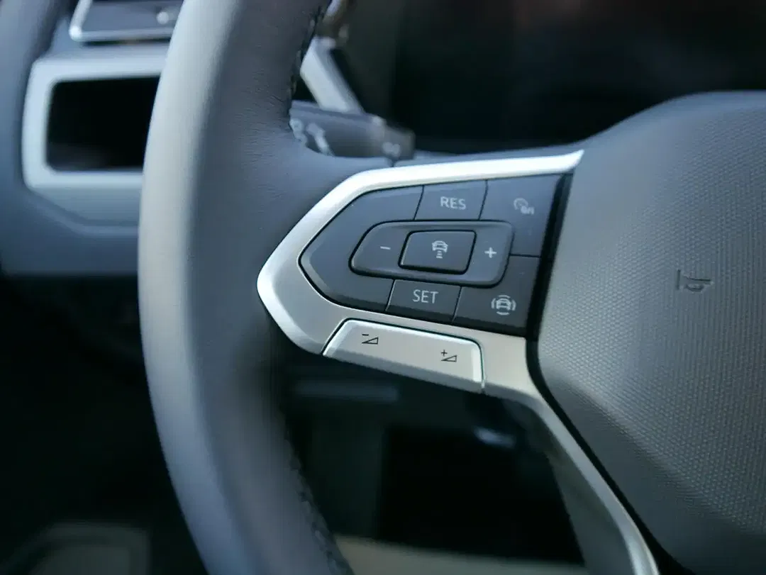 Volkswagen Touran - Thumbnail 13